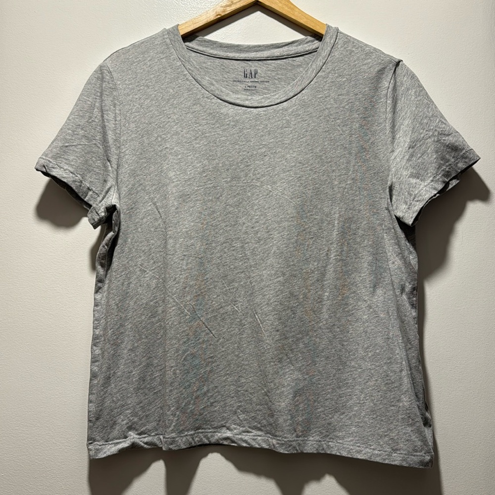 Gap Short Sleeve T-Shirt